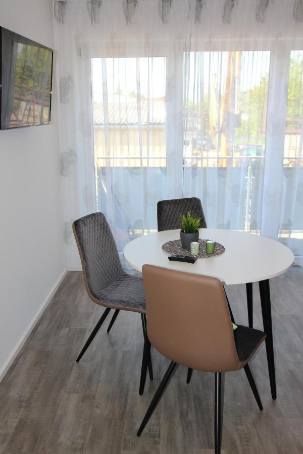 Rainer Appartements Бизигхайм Екстериор снимка